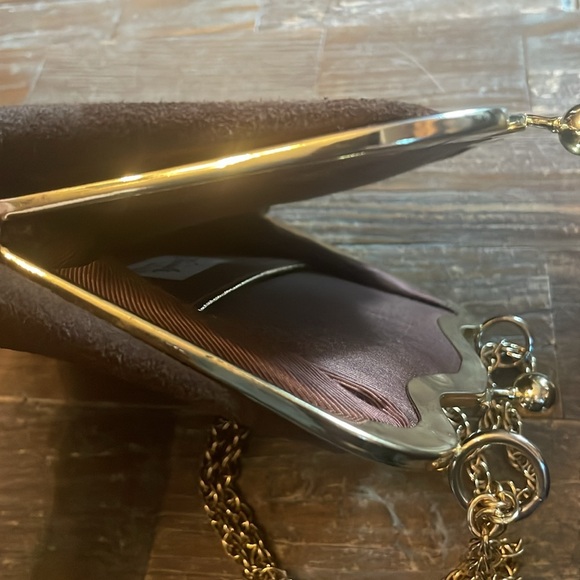 Vintage Triangle New York Suede Frame Purse🖤 - Picture 6 of 12